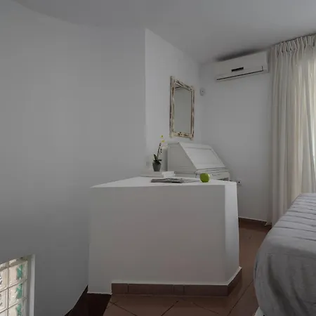 Ng Polichrono * Polychrono