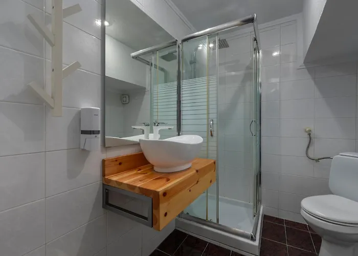 别墅 Ng Polichrono *