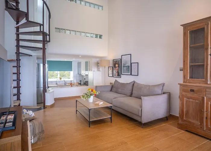 别墅 Ng Polichrono