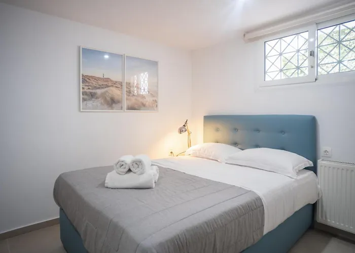 Ng Polichrono 波利克罗诺