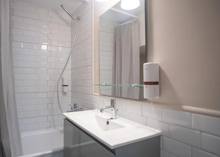 Ng Polichrono * 波利克罗诺