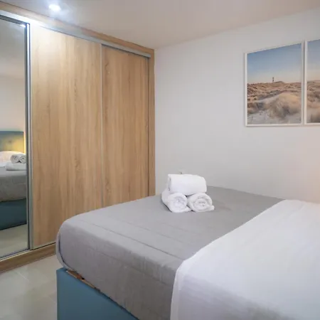 Ng Polichrono * Políhrono